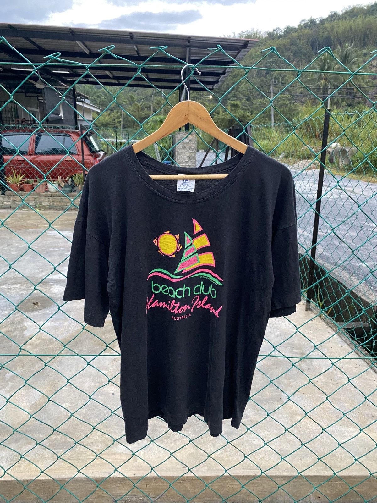 Vintage Vintage 90’s Airlie Design Studio beach club tees Size US L / EU 52-54 / 3 - 1 Thumbnail
