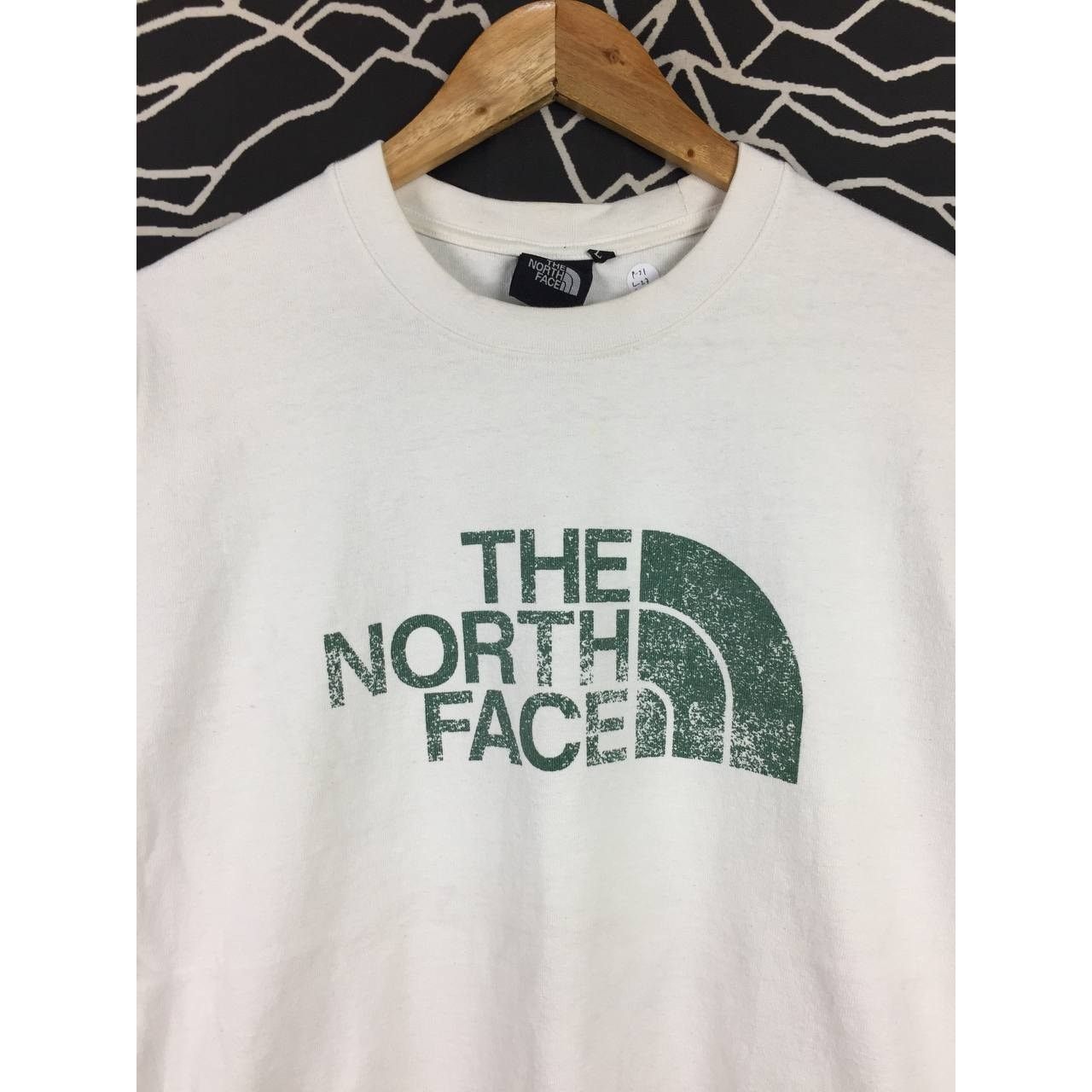 The North Face The North Face TNF Big Logo Long Sleeve Tee Size US L / EU 52-54 / 3 - 3 Thumbnail