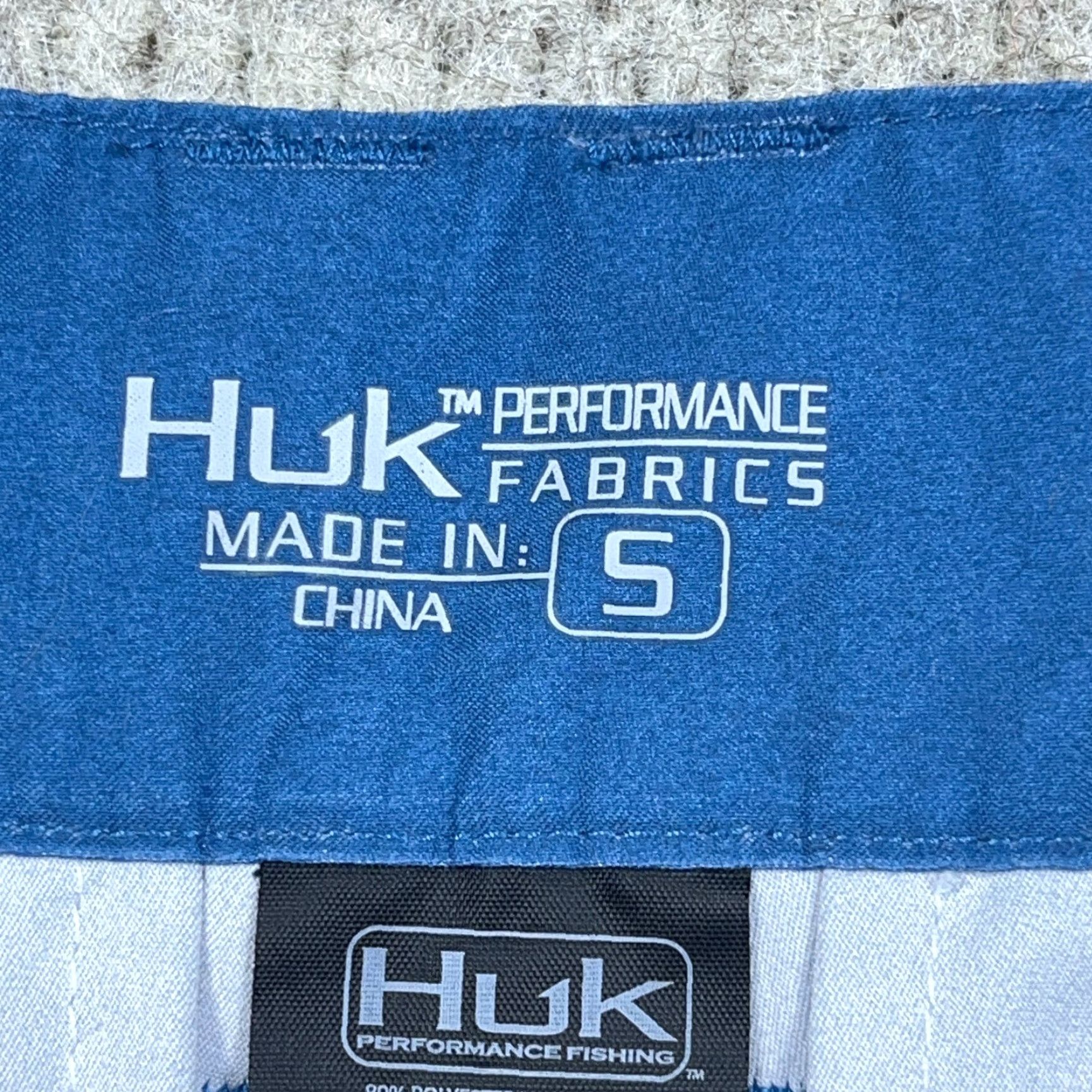 Vintage Huk Shorts Men Small Blue Camo Chino Performance Hiking 6" Inseam Fishing Size US 29 - 5 Thumbnail