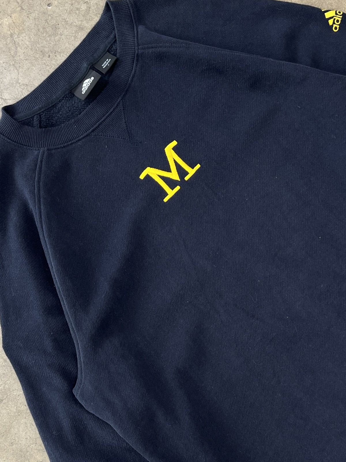 Adidas Michigan Buffalo Wild Wings Citrus Bowl Crewneck Large
