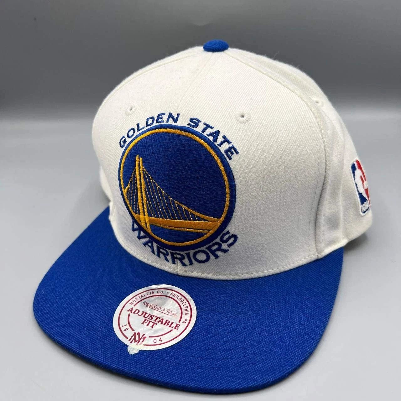 Mitchell & Ness Golden State Warriors GSW Hat Men White Blue Snap Back Cap Size ONE SIZE - 1 Thumbnail