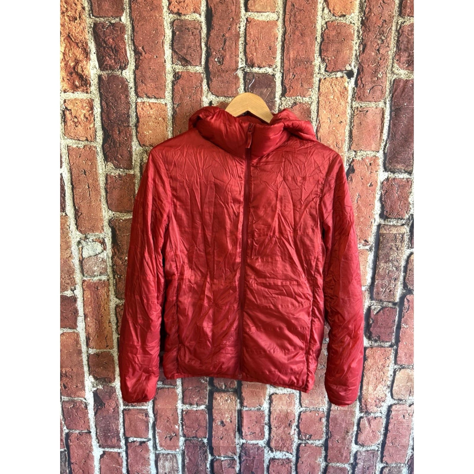 Uniqlo Uniqlo Womens Jacket XS Red Quilted Puffer Down Full Zip Size XS / US 0-2 / IT 36-38 - 2 Thumbnail