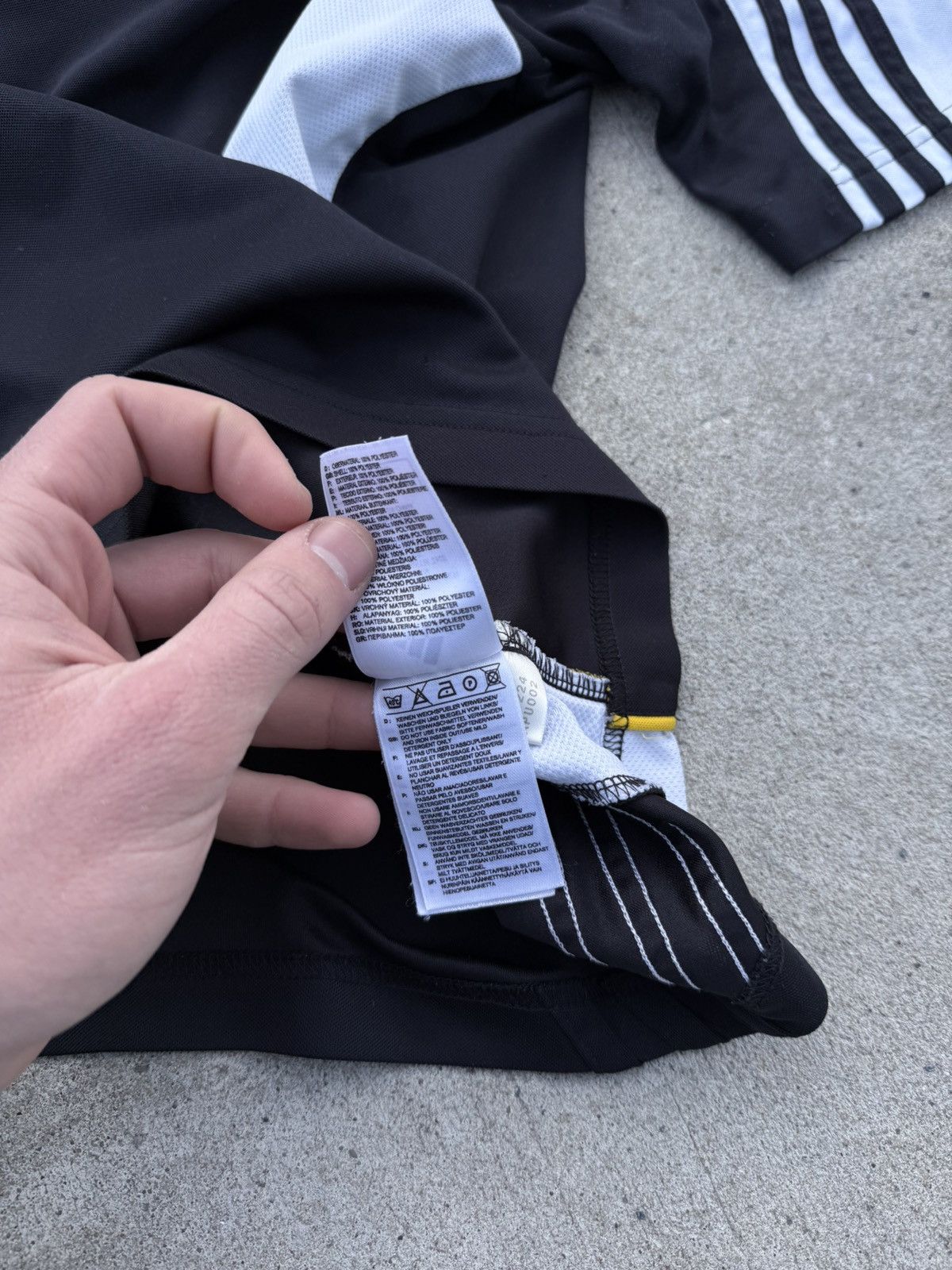 Other Vintage Adidas Y2K streetwear track rare shirt Size US S / EU 44-46 / 1 - 12 Thumbnail