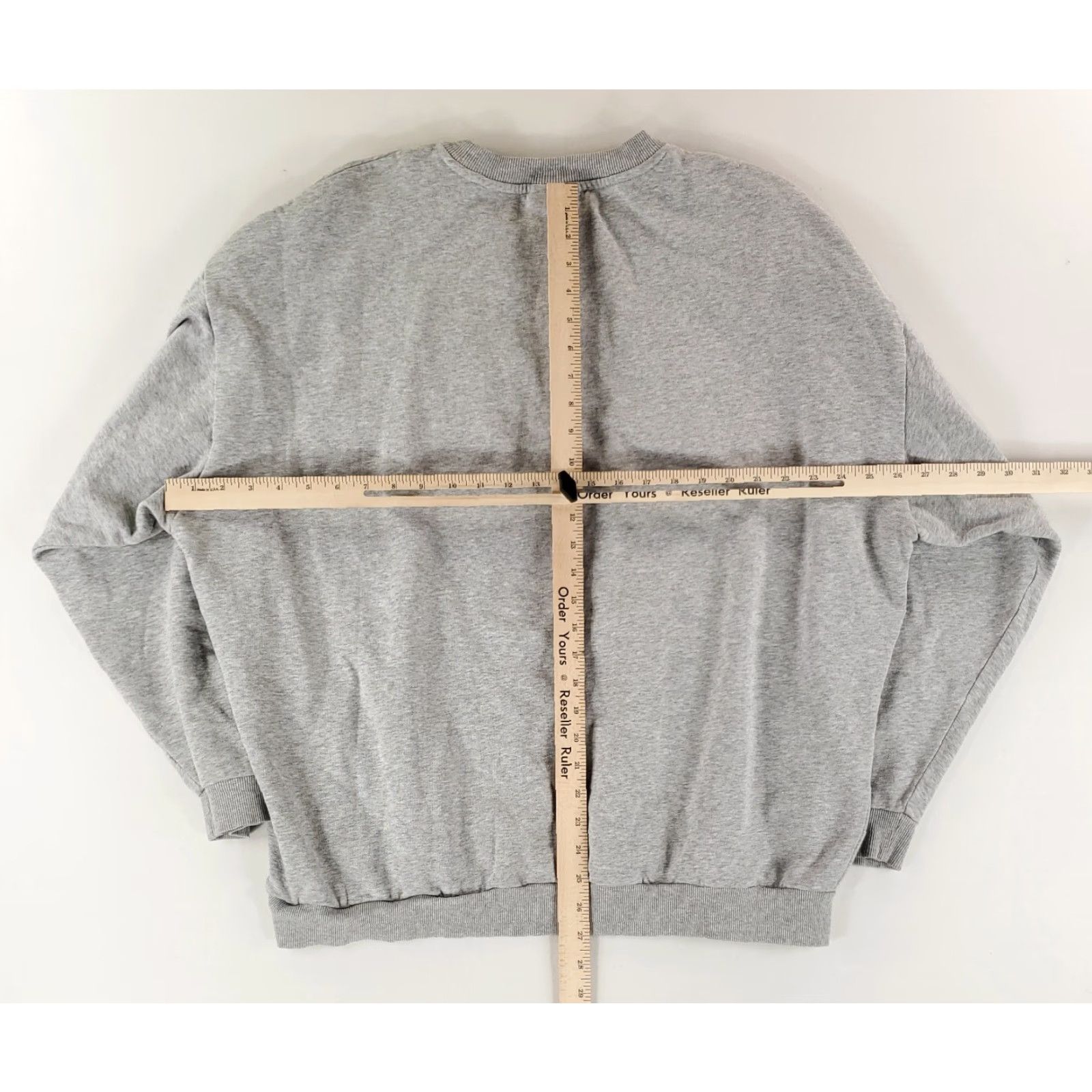Gymshark **Gymshark Lifting Club Mens Long Sleeve Gray Sweatshirt L** User: **Lifting Club Gymshark Mens Long Sleeve Gray Sweatshirt L** Size US L / EU 52-54 / 3 - 7 Thumbnail