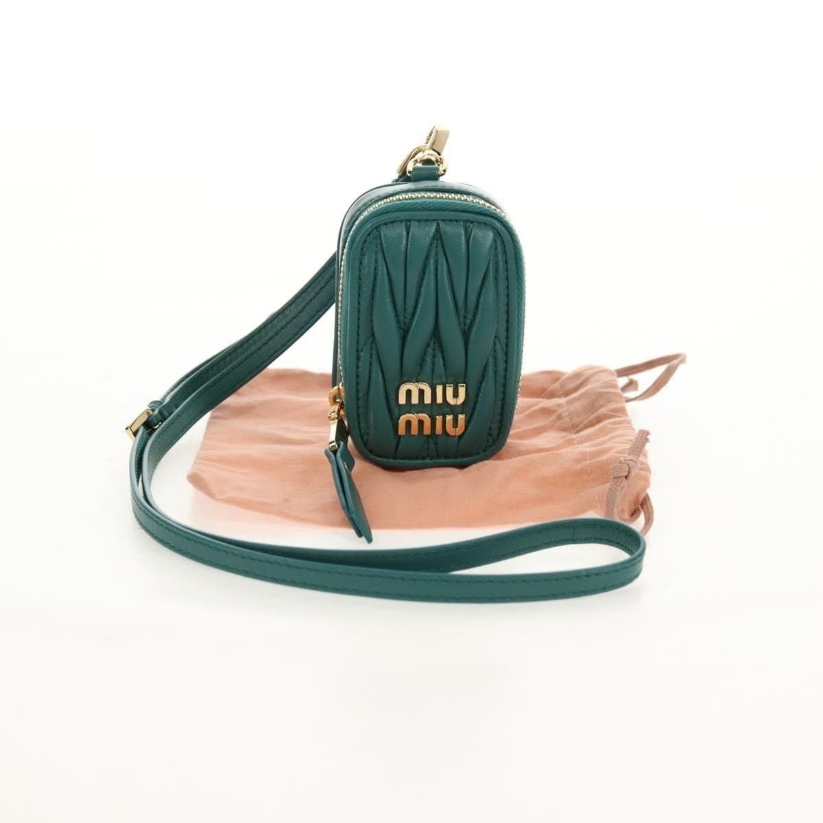 Miu Miu Miu Miu Matelasse Leather Pouch Green Size ONE SIZE - 2 Thumbnail