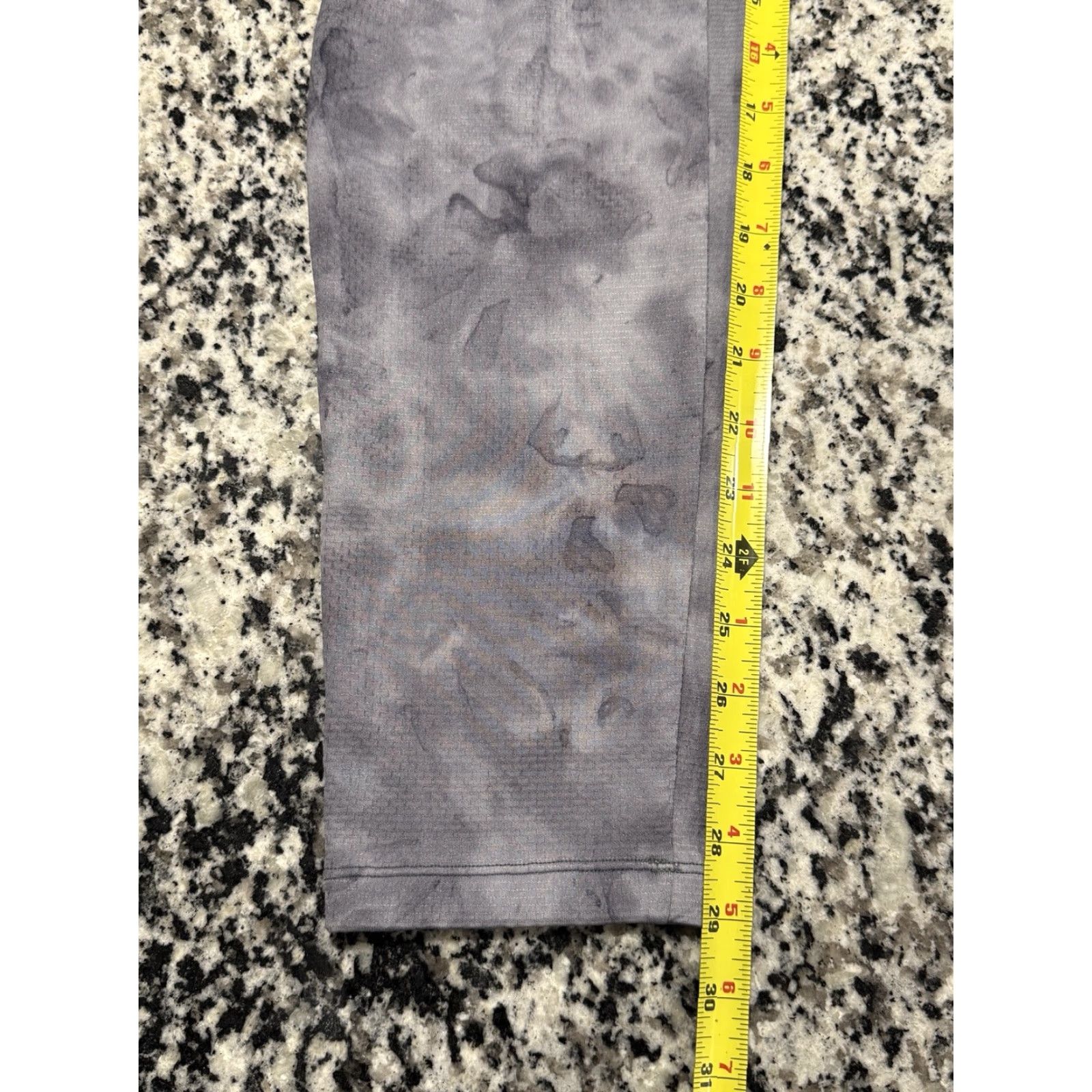 Lululemon Lululemon Textured Tech Pants M Mens Gray Camouflage Jogger Slim Size Medium Tapered Drawstring Activewear Size US 31 - 5 Thumbnail