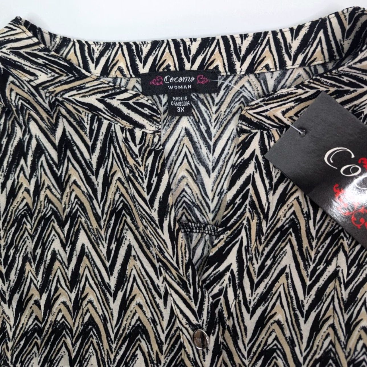 Vintage NWT Cocomo Plus Size 3X Chevron Roll Tab Sleeve Pintuck Button Top V-Neck Henley Shirt Size XXL / US 16-18 / IT 52-54 - 6 Thumbnail