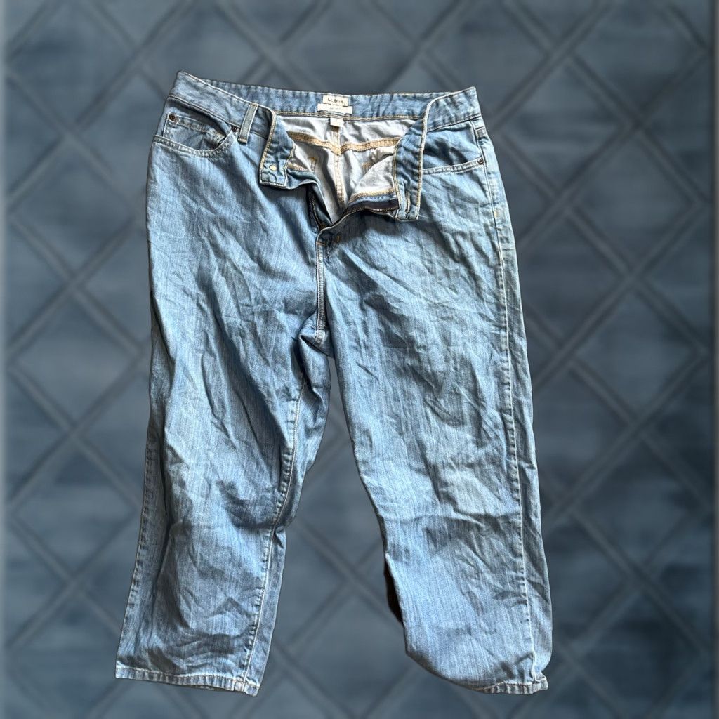 Vintage L.L. Bean Classic Fit Jeans 16 Reg Straight Leg Light Wash Denim Size 38" / US 16 / IT 52 - 1 Thumbnail