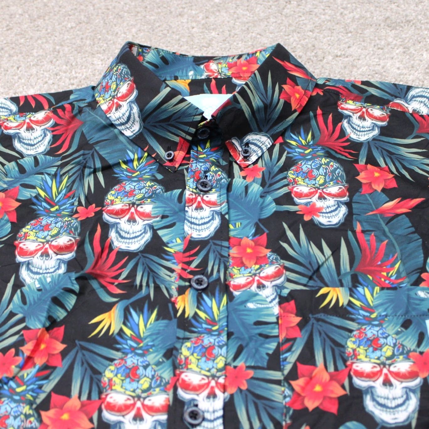 Vintage 21 Pineapples Shirt Mens Large Black Sugar Skulls Hawaiian Polyester Stretch S/S Shirt Size US L / EU 52-54 / 3 - 5 Thumbnail