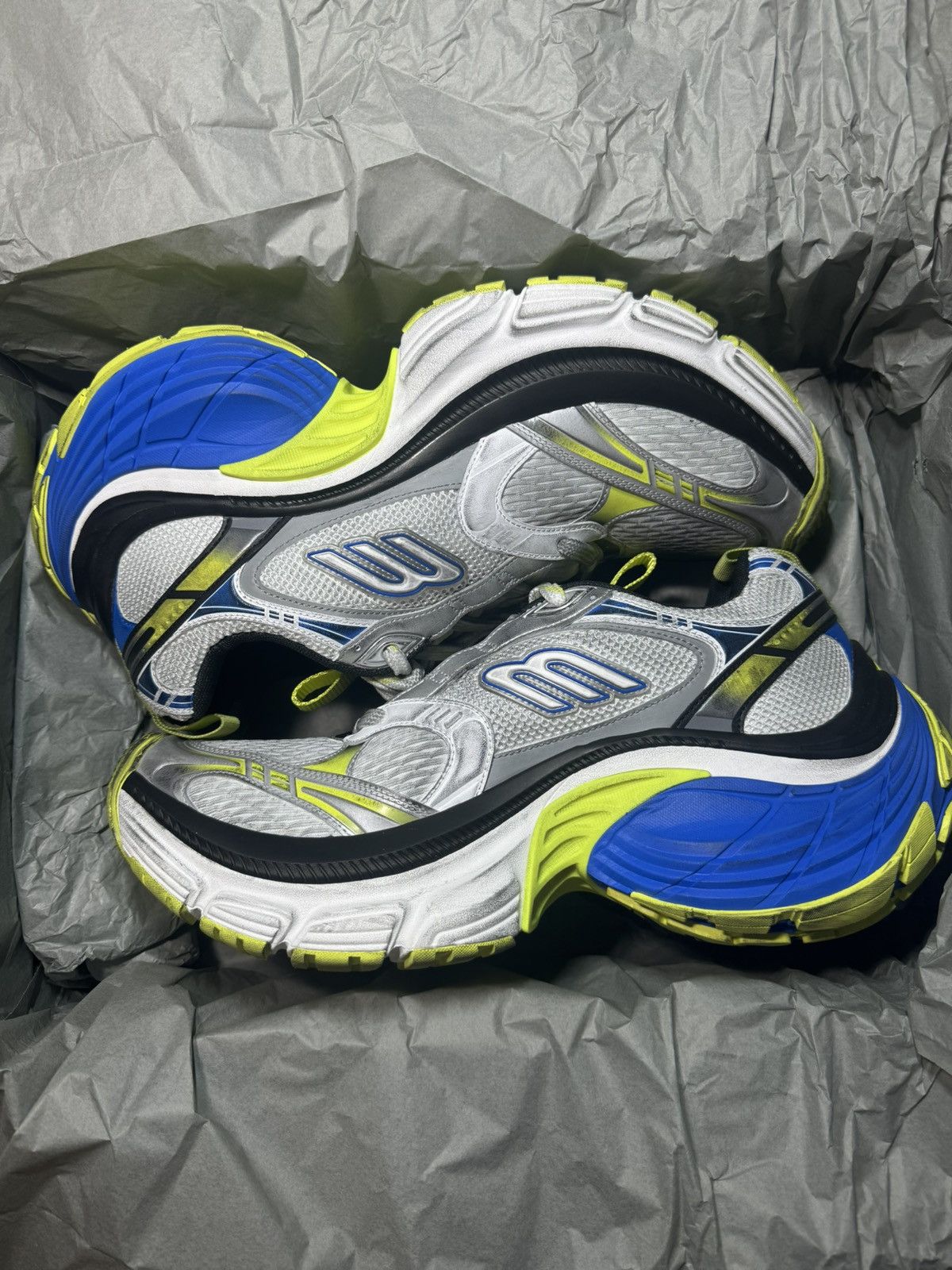 スニーカー BALENCIAGA Men Sneakers Grey 734734W3XL5 9237 Men's 3xl Sneaker in Grey | Balenciaga US