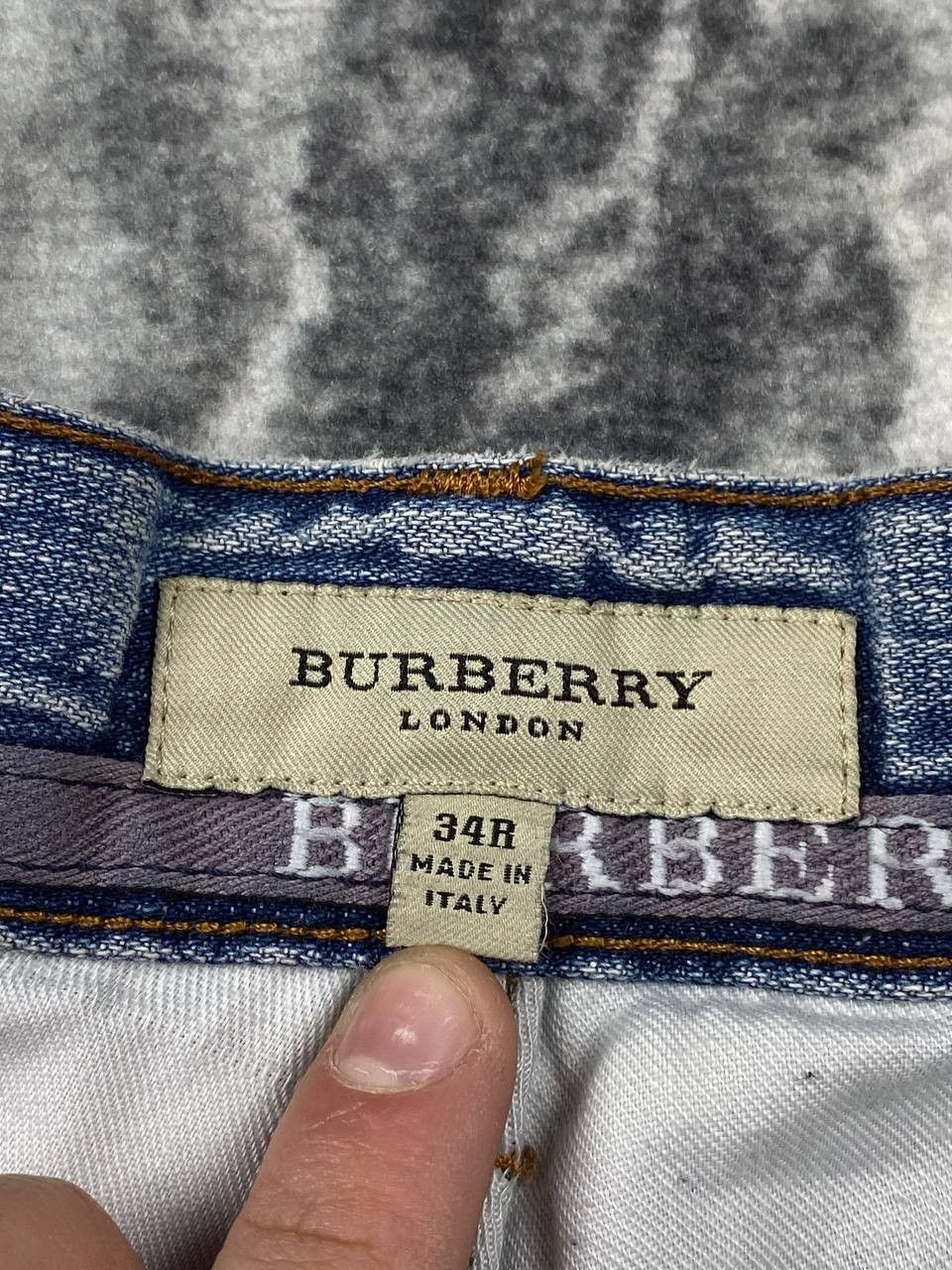 Burberry Vintage Burberry Denim Baggy Jeans Size US 34 / EU 50 - 10 Thumbnail