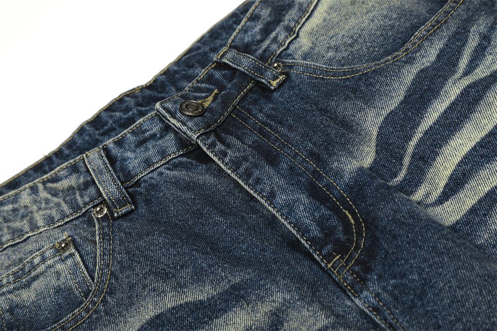 Vintage Men's Hippie-Vibe Loose Distressed Wash Flared Jeans Size US 32 / EU 48 - 3 Thumbnail