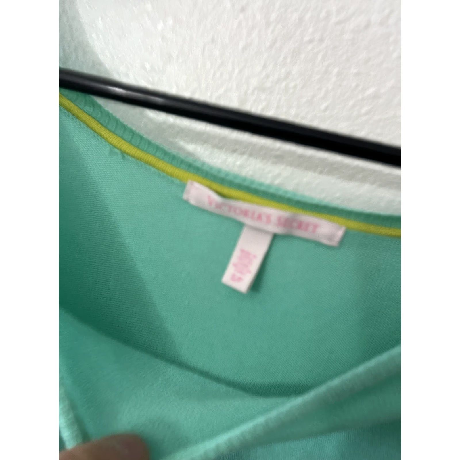Victoria's Secret Victoria's Secret Top Womens Small Lounge Shirt Long Sleeve Green Solid Size S / US 4 / IT 40 - 2 Thumbnail