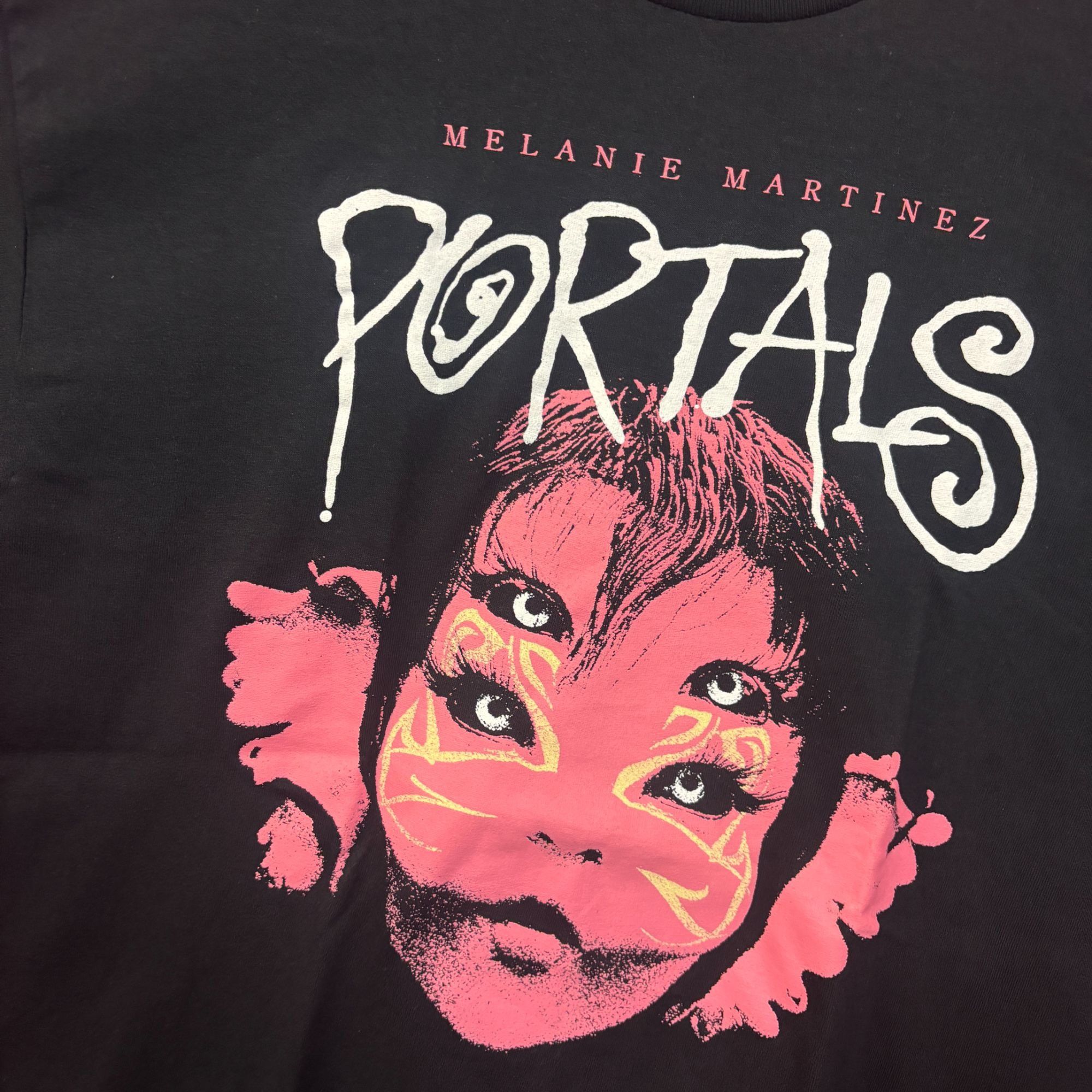 Band Tees Melanie Martinez Portals Cry Baby Electropop Artist Tee larg Size US L / EU 52-54 / 3 - 4 Thumbnail