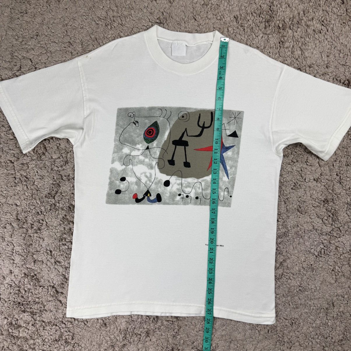Vintage Vintage Fundació Joan Miró Art Woman Dreaming of Escape Tee Size US L / EU 52-54 / 3 - 14 Thumbnail