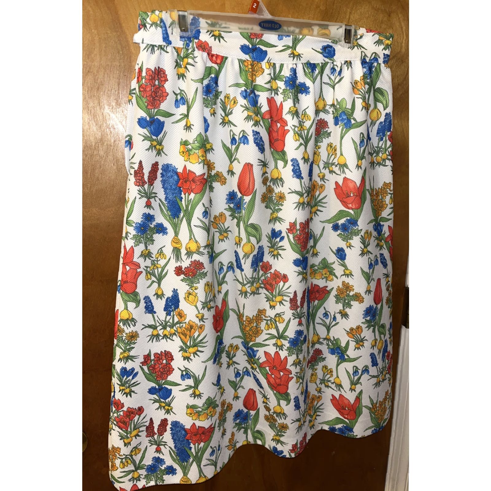 Vintage VINTAGE White Floral Skirt 32” Waist 30” Length Bohemian Hippie Flower Festival Women's Skirt Size 24" / US 00 / IT 34 - 2 Thumbnail
