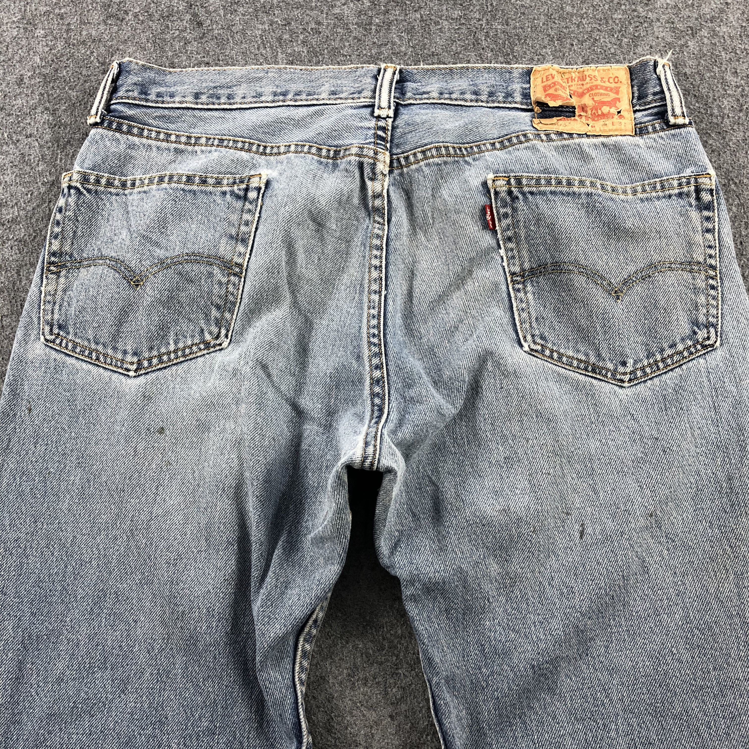 Levi's × Vintage Vintage Light Wash Levis 505 Jeans-JM1887 Size US 35 - 4 Thumbnail