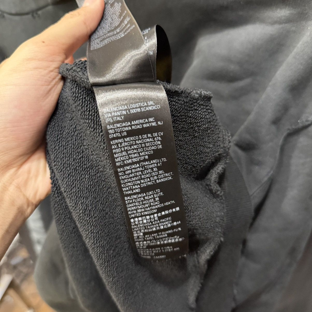 Balenciaga Balenciaga Stencil Type Hoodie Black Size US S / EU 44-46 / 1 - 15 Thumbnail