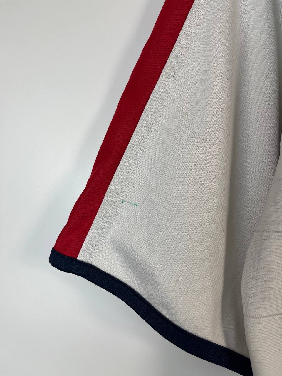 Umbro National Team England Umbro 2004 Home Football Shirt Size M Size US M / EU 48-50 / 2 - 4 Thumbnail