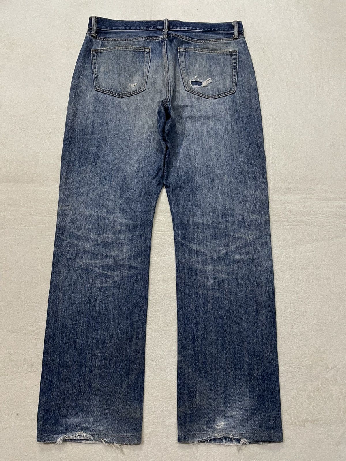 Uniqlo Vintage Uniqlo Diatress Faded Dark Blue Jeans Size US 35 - 12 Thumbnail