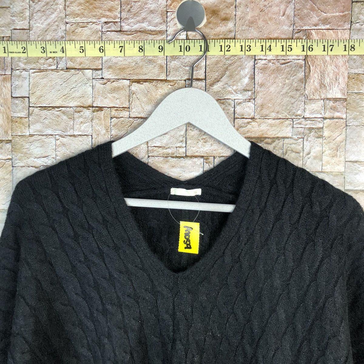 GU × Homespun Knitwear GU Black aran isle cable Knitwear japan #A1059 Size XL / US 12-14 / IT 48-50 - 4 Thumbnail