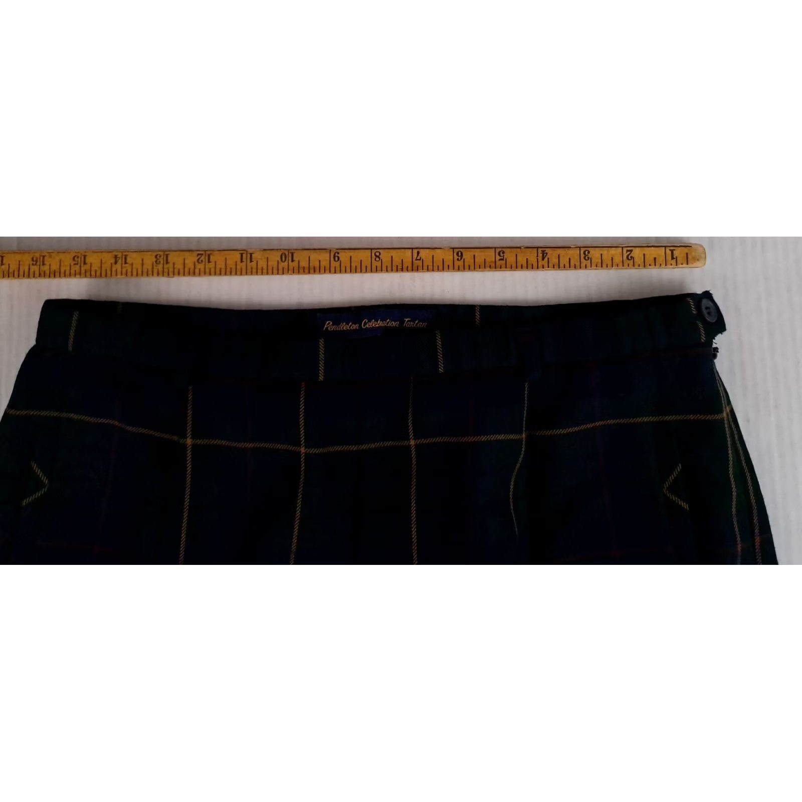 Pendleton VINTAGE Pendleton Wool Pants size 14 Green Tartan Plaid Golf USA Woman Size 36" / US 14 / IT 50 - 7 Thumbnail