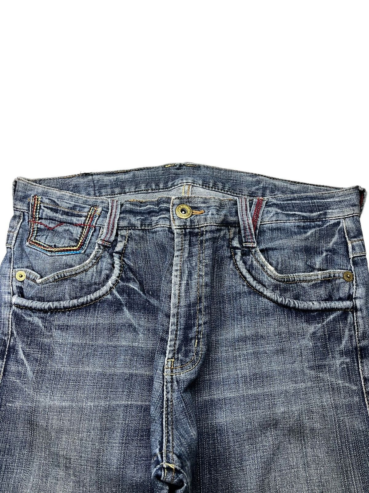Japanese Brand Vintage Japanese Brand Buckle Back Distressed Loose Jeans Size US 34 / EU 50 - 4 Thumbnail