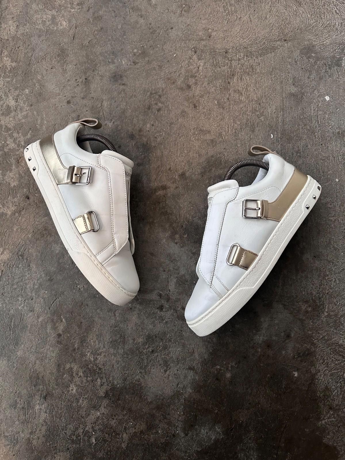 Valentino Valentino Garavani White Leather Gold Buckle Trainers 38.5 Size US 5.5 / IT 35.5 - 1 Thumbnail