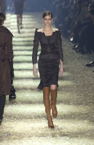 Tom Ford Famous Tom Ford for Gucci RUNWAY Fall/Winter 2003 skirt Size 26" / US 2 / IT 38 - 22 Thumbnail