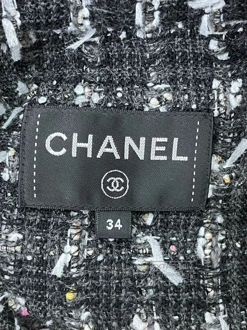 Chanel Chanel 23A Gray Tweed Jacket. Size US XS / EU 42 / 0 - 4 Thumbnail