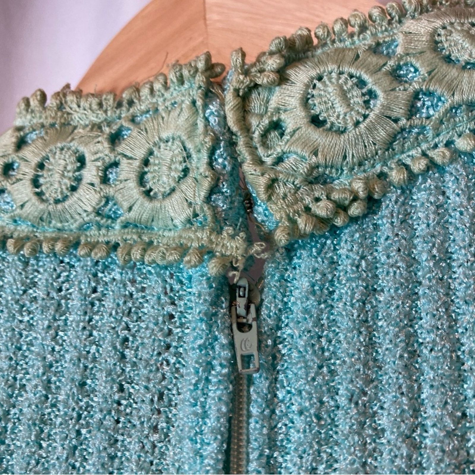 Vintage Vintage 60s 70s Elegant Empire Waist Crochet Knit Maxi Dress Size M / US 6-8 / IT 42-44 - 7 Thumbnail