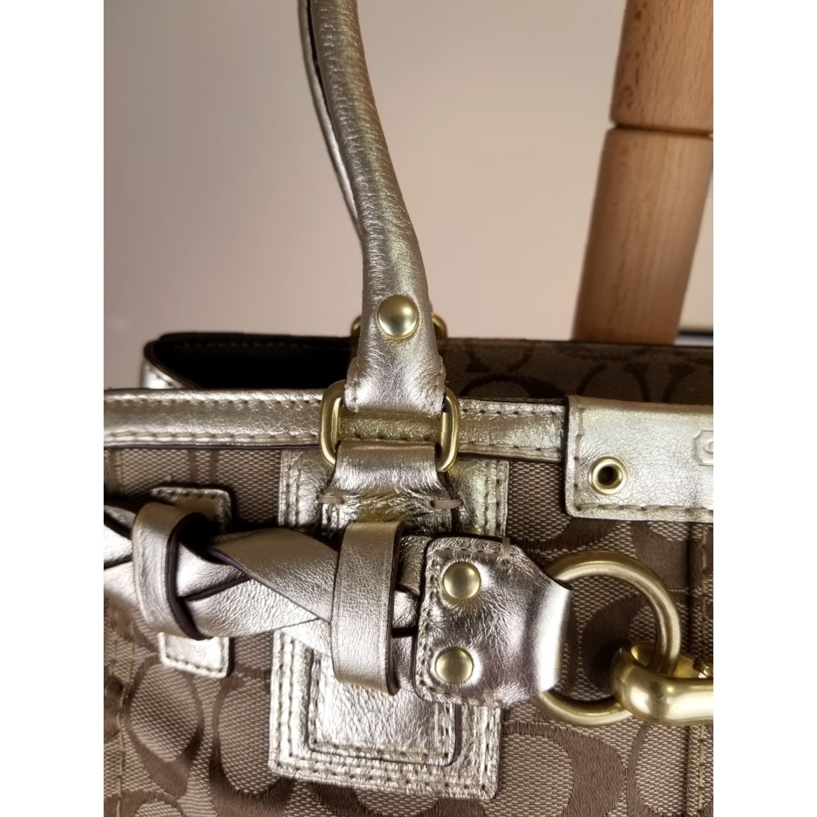 Coach VINTAGE COACH CANVAS/LEATHER SHOULDER HAND BAG SZ 11'X8'X3' F13065 Size ONE SIZE - 3 Thumbnail