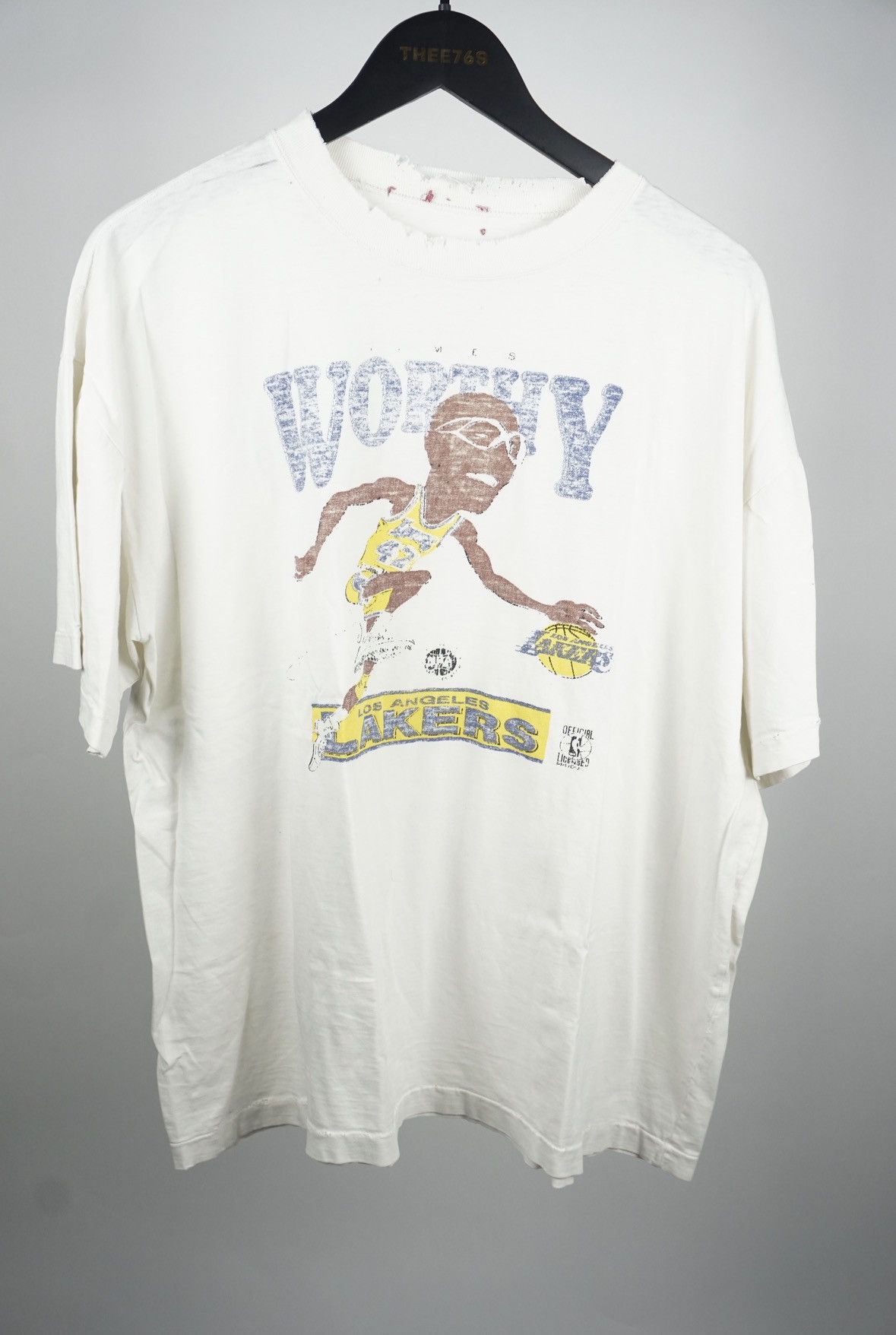 Vintage Vintage James Worthy Lakers Tee Size US L / EU 52-54 / 3 - 2 Thumbnail