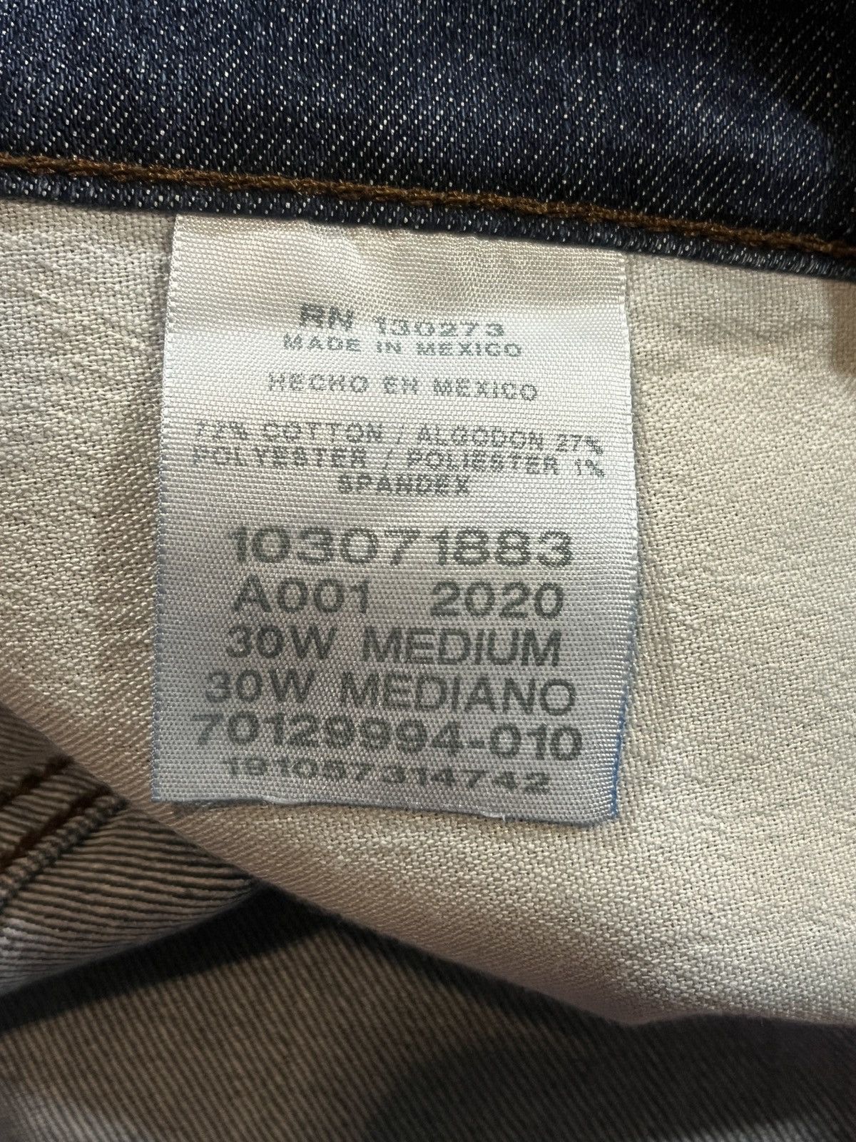Lee NWT Lee Women's Plus Relaxed Fit Premium Rinse Jeans (30W) Size 42" / US 20 - 8 Thumbnail