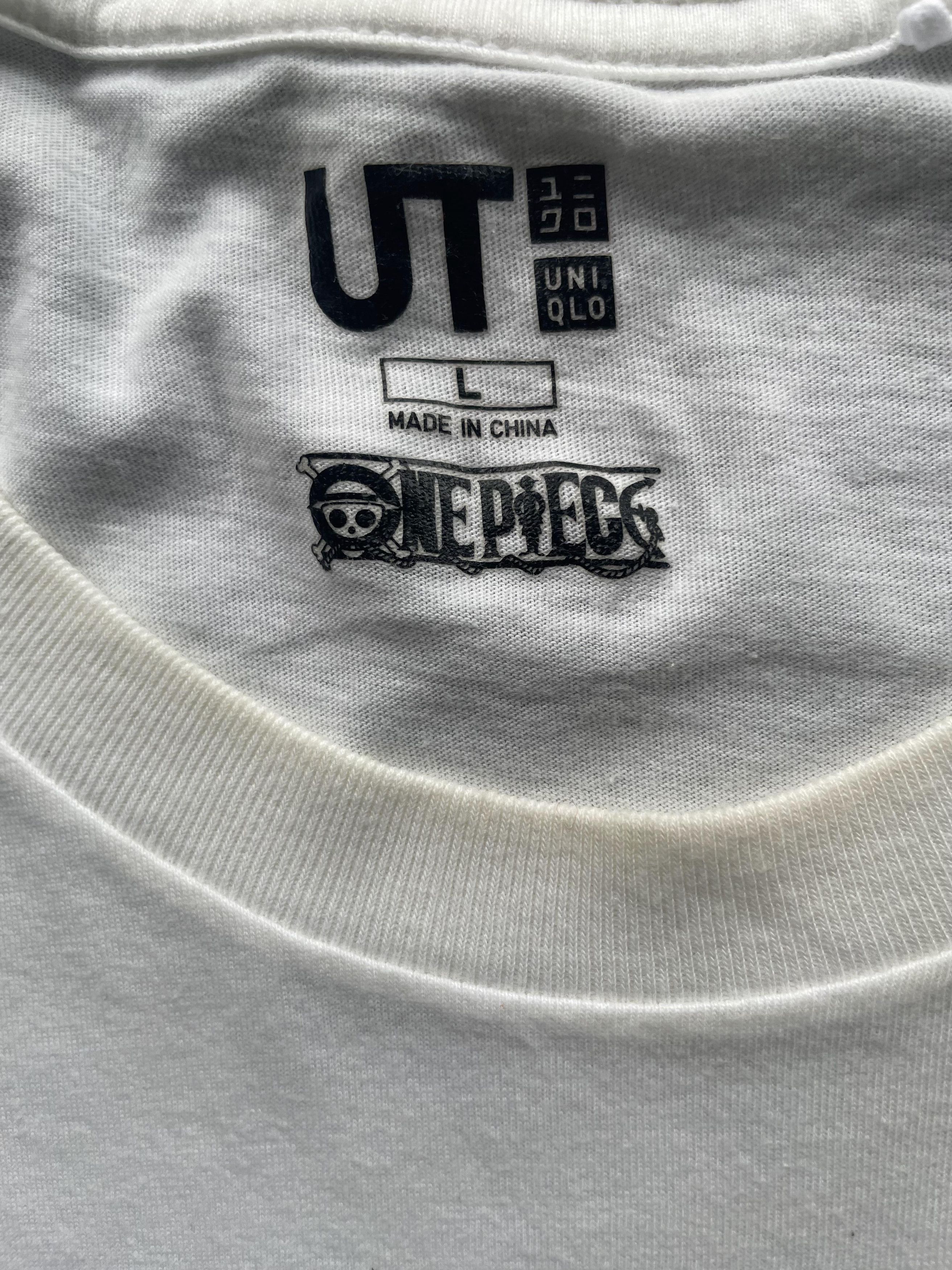 Japanese Brand × One Piece × Uniqlo One Piece Trafalgar Law Size US L / EU 52-54 / 3 - 7 Thumbnail