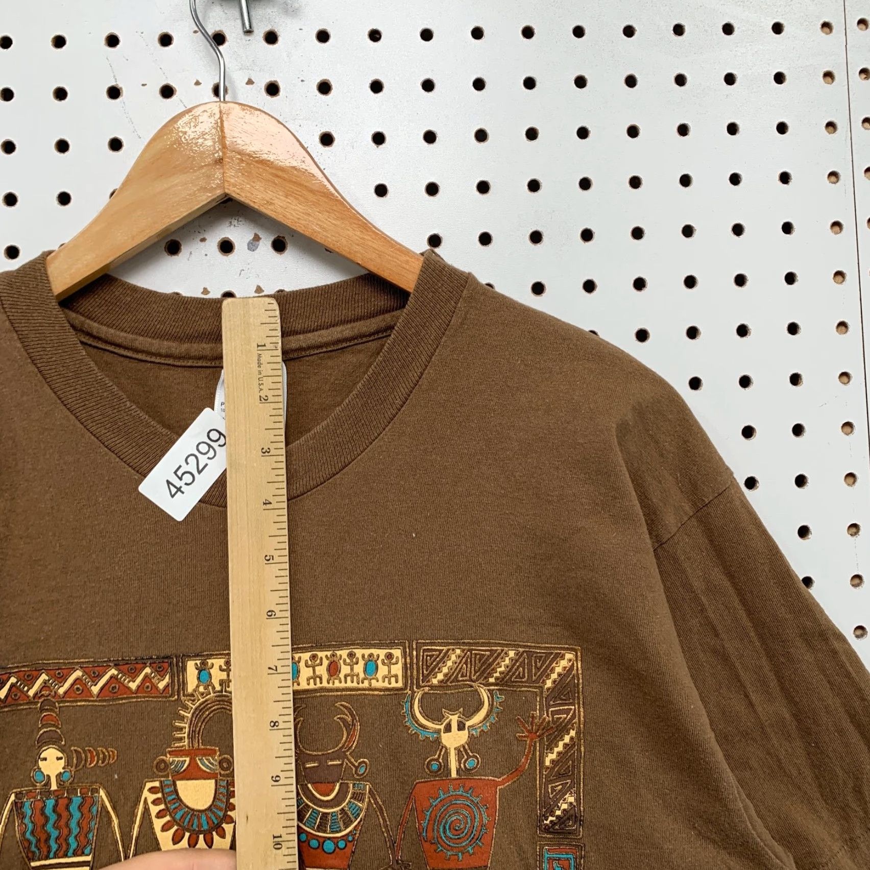 Anvil VINTAGE Anvil Shirt Mens L Brown 90s Tribal Utah Graphic Print T-Shirt Size US L / EU 52-54 / 3 - 7 Thumbnail