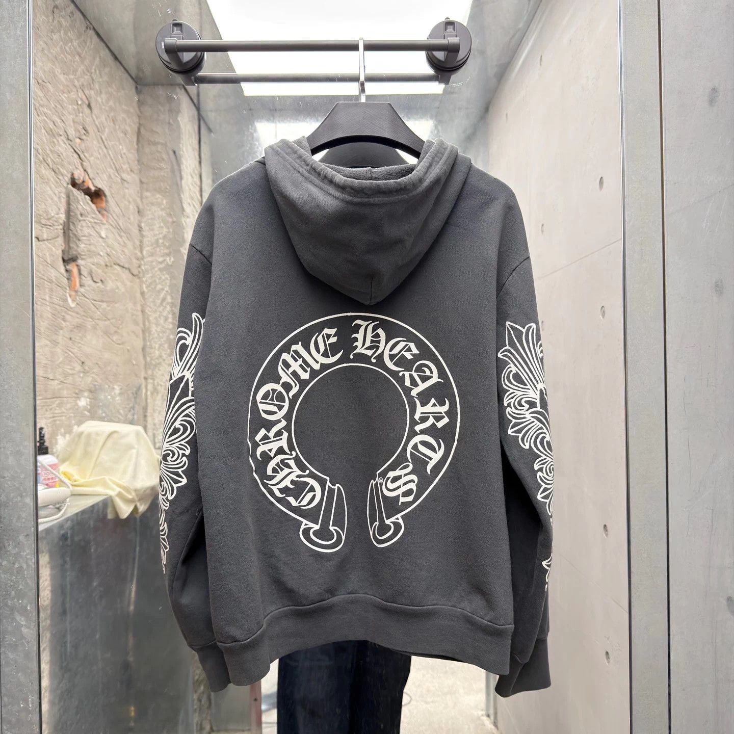 Chrome Hearts Chrome Hearts Vintage 90s Gray Floral Arm Zip Hoodie Size US S / EU 44-46 / 1 - 2 Thumbnail