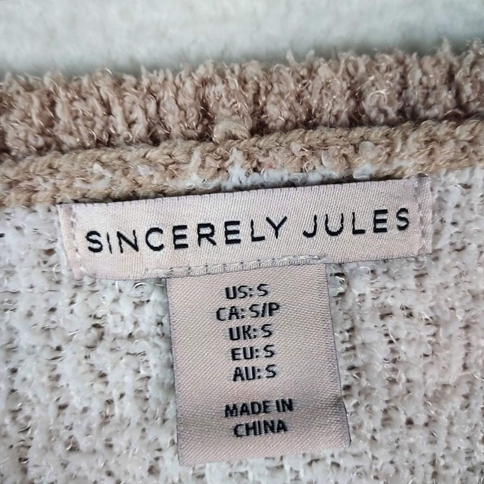 Vintage Sincerely Jules Womens Small Cozy Knit Lounge Set Hearts Sweater Shorts Beige Spring Womens Size S / US 4 / IT 40 - 6 Thumbnail