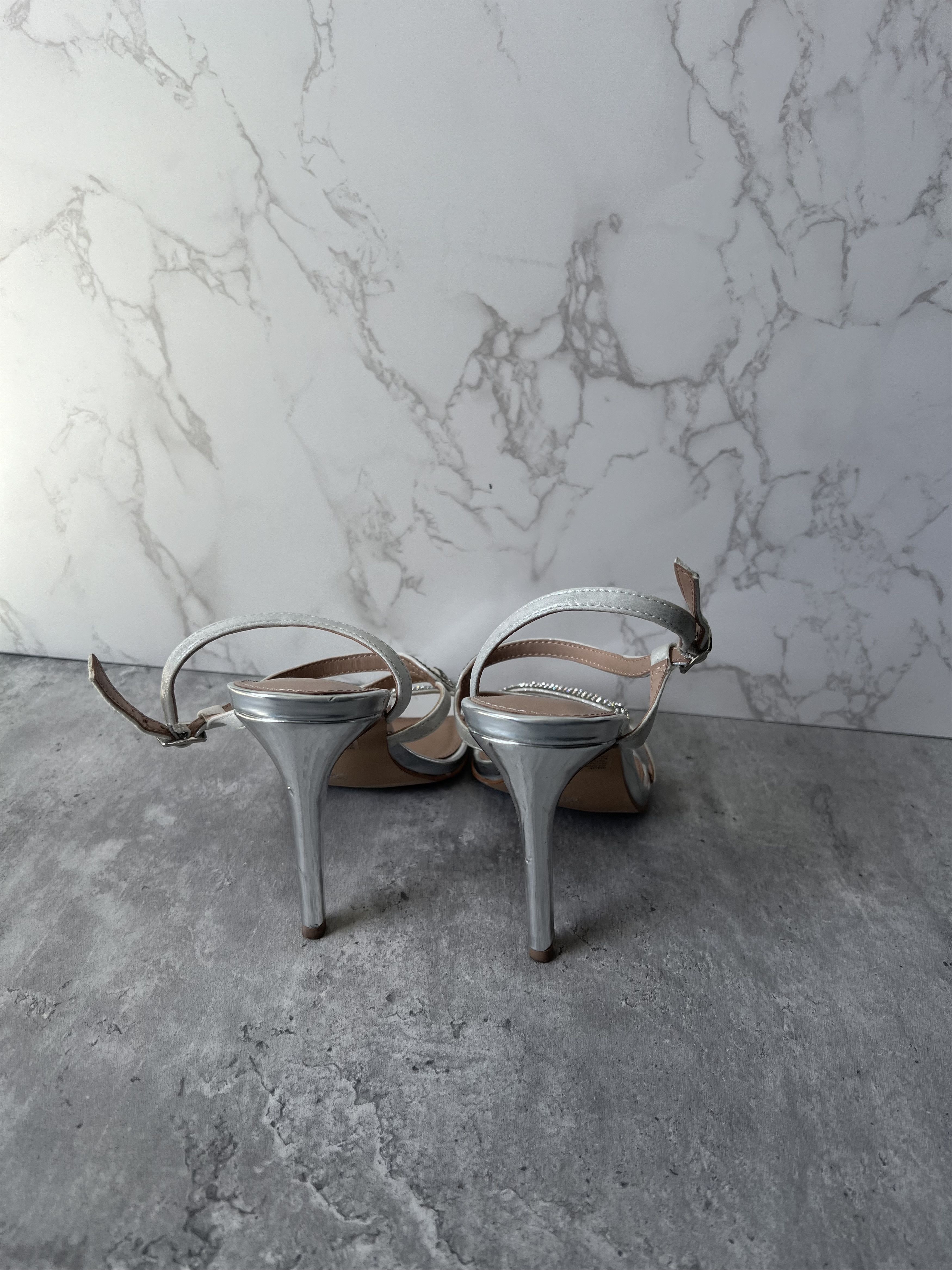 Bcbgmaxazria BCBGeneration Silver Strappy Heeled Sandals - Size 6 Size US 6 / IT 36 - 8 Thumbnail