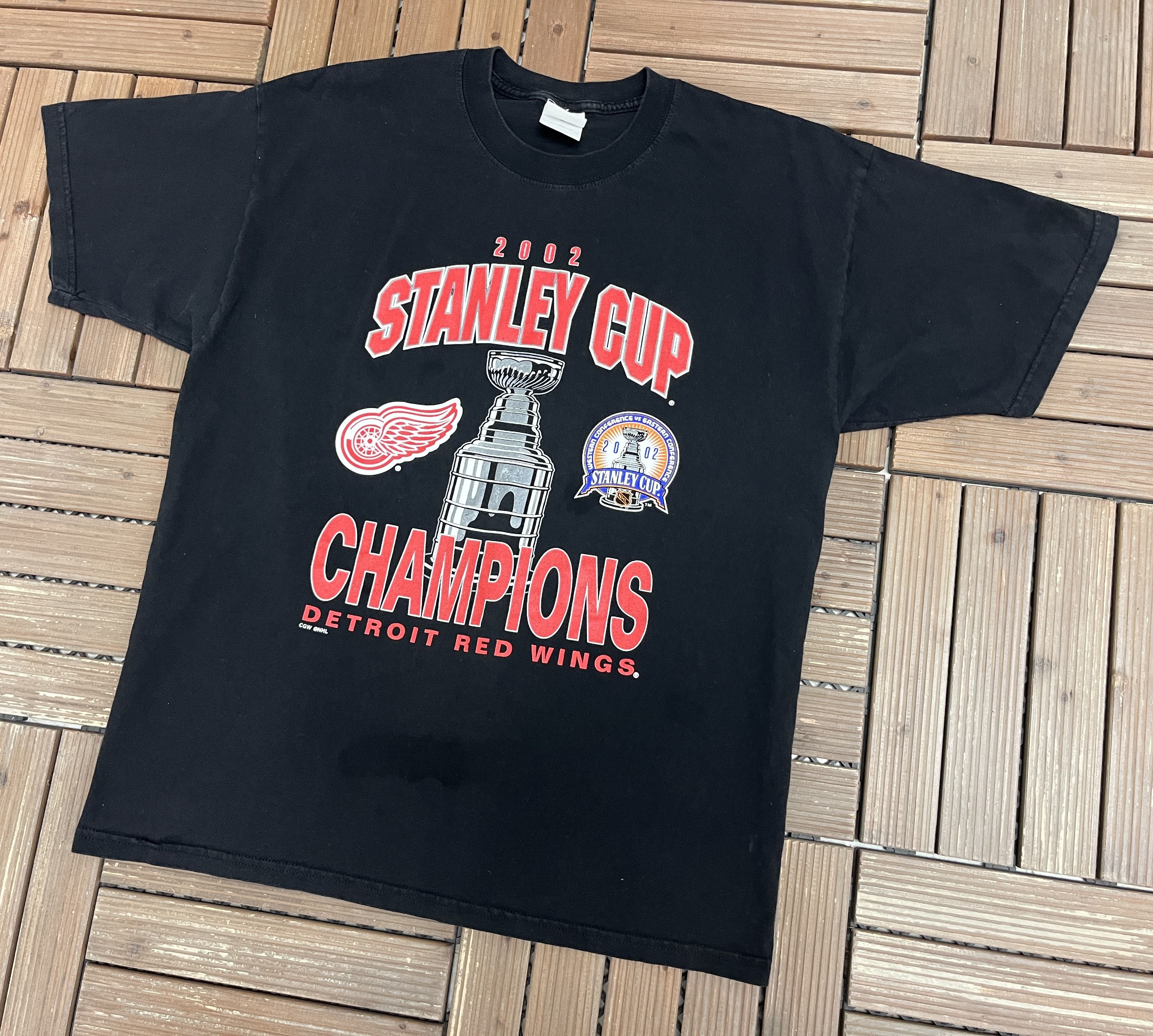 Vintage Detroit Red Wings Stanley Cup Champions 2002 Vintage Tee Size US XL / EU 56 / 4 - 3 Thumbnail