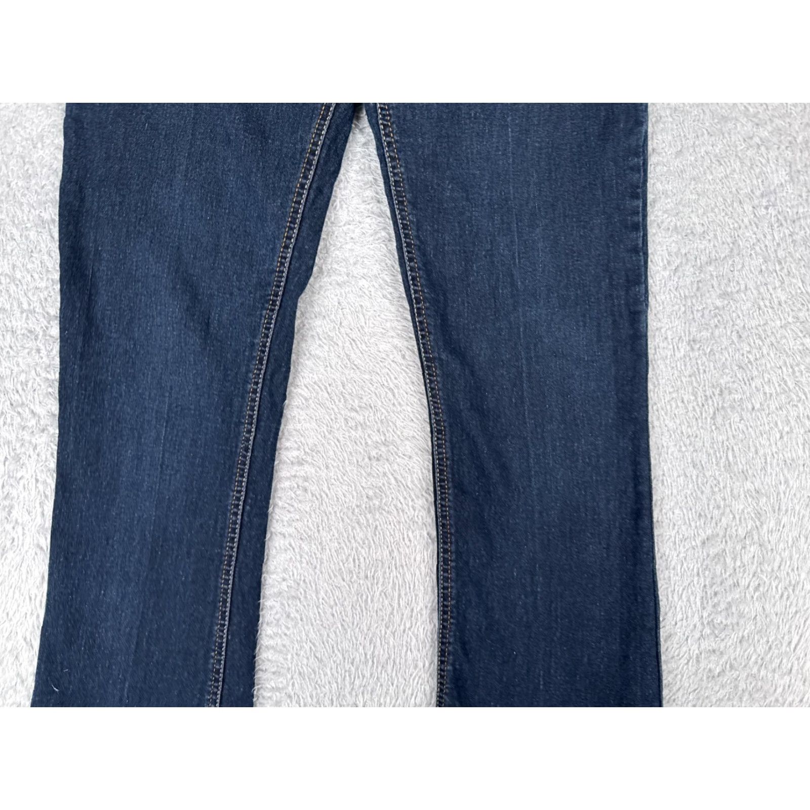 Vintage St. Johns Bay Jeans Womens 4 Jeans Denim Bootcut Dark Wash 28x29 Blue Cotton Blend 5-Pocket Design Size 27" / US 4 / IT 40 - 3 Thumbnail