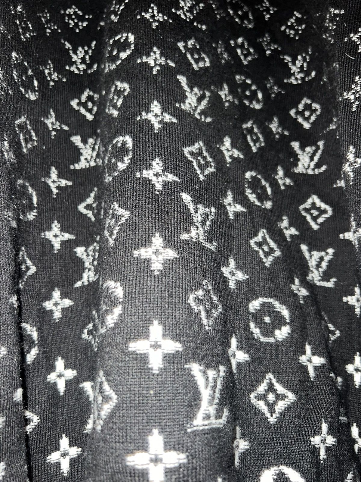 Louis Vuitton Louis Vuitton Crewneck black Size US XXL / EU 58 / 5 - 4 Thumbnail