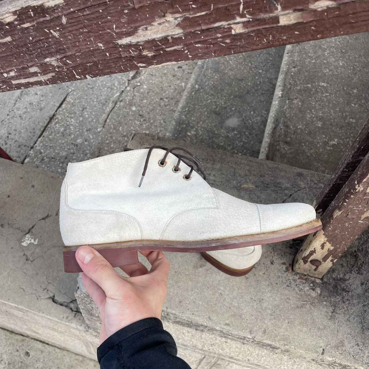Balenciaga Balenciaga Cream White Suede Desert Boots Size US 11 / EU 44 - 13 Thumbnail