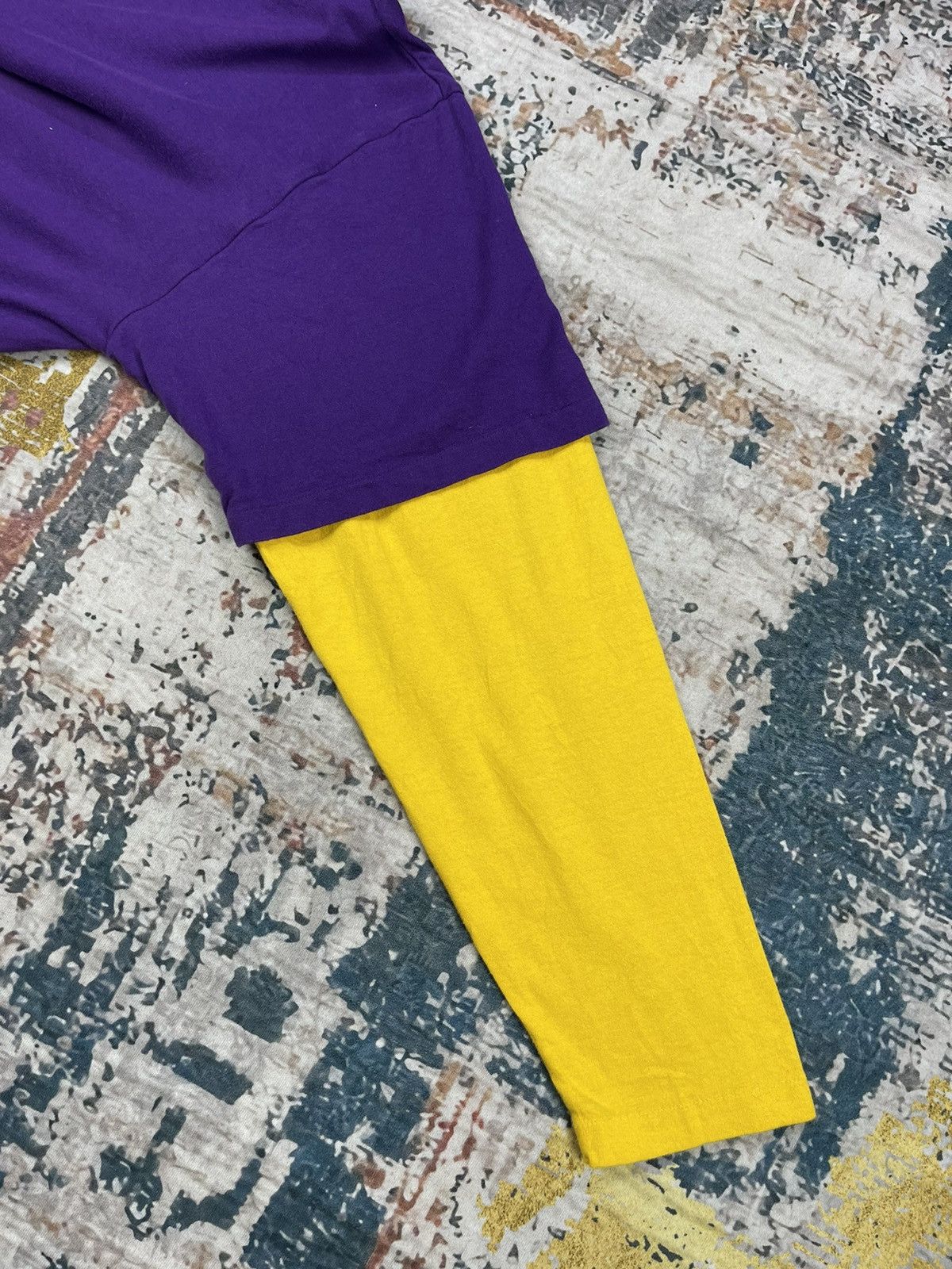 NBA Vintage NBA L.A Lakers Overprinted Shirts Size US L / EU 52-54 / 3 - 9 Thumbnail