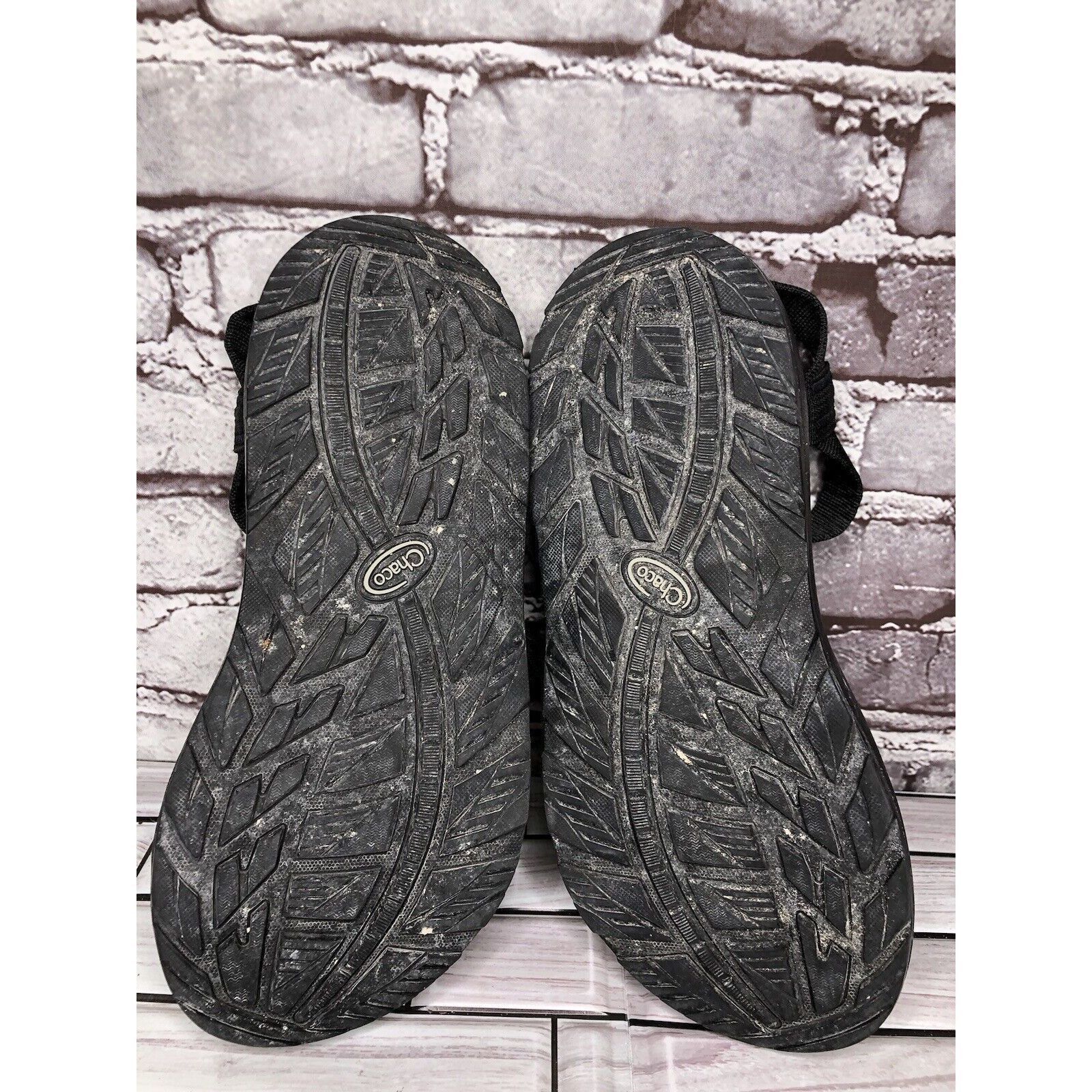 Chaco Chaco Black Synthetic Cross Strap Hiking Rubber Sole Sandals Size US 9 / EU 42 - 7 Thumbnail