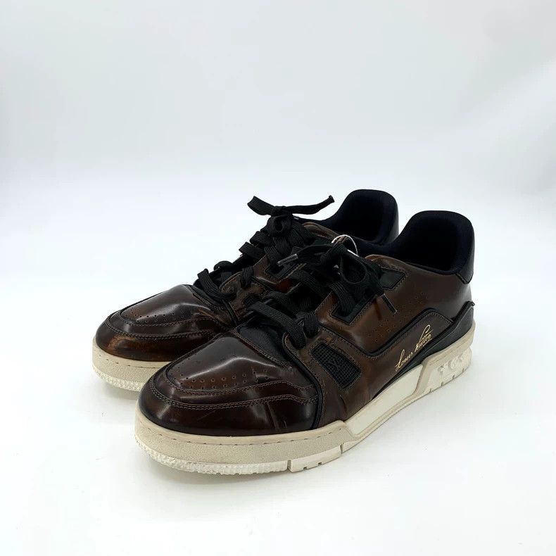 Louis Vuitton Louis Vuitton Brown patent leather lace-up board shoes Size US 9.5 / EU 42-43 - 1 Thumbnail