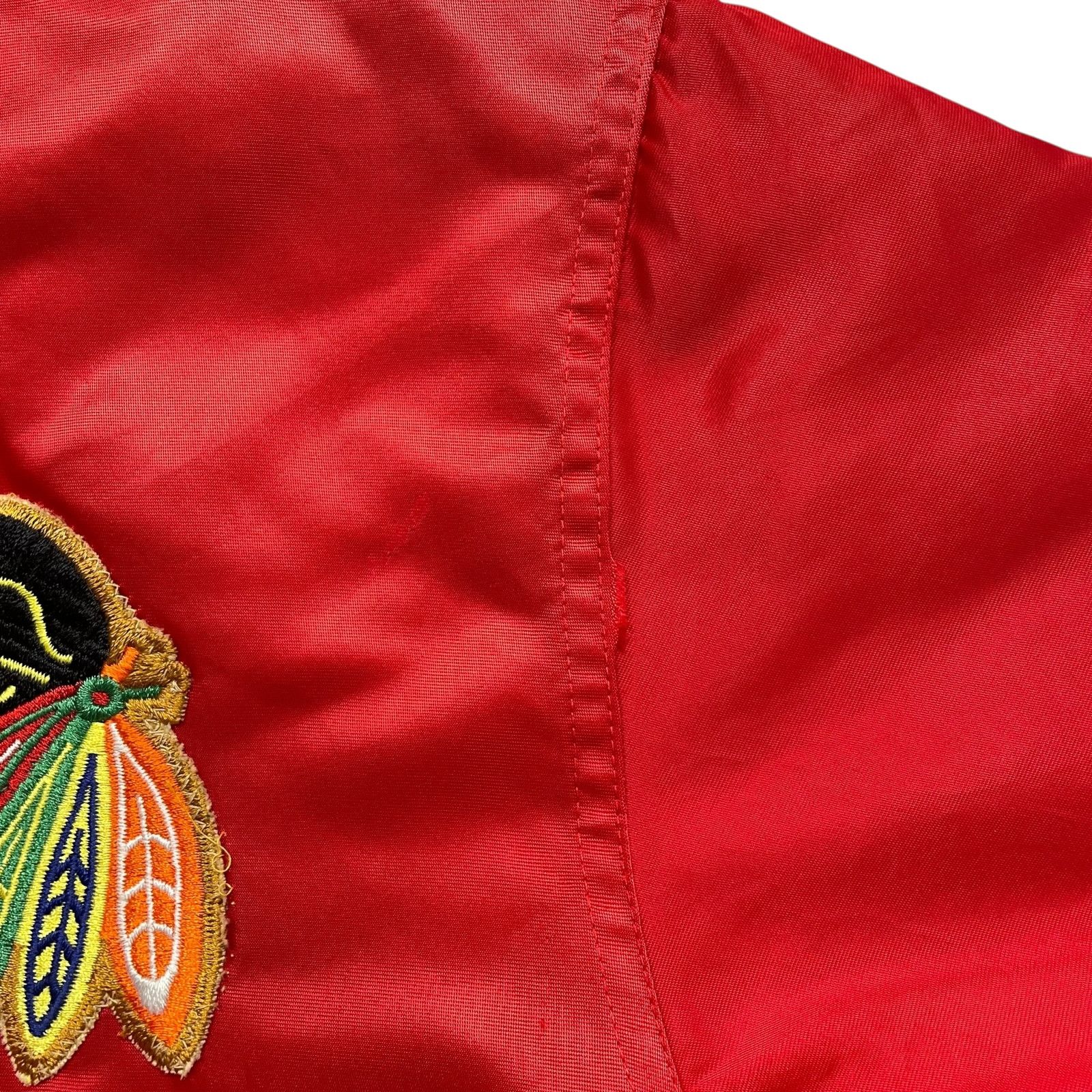 NHL VTG 90s CHICAGO BLACKHAWKS STARTER SATIN JACKET RED SIZE L Size US L / EU 52-54 / 3 - 13 Thumbnail