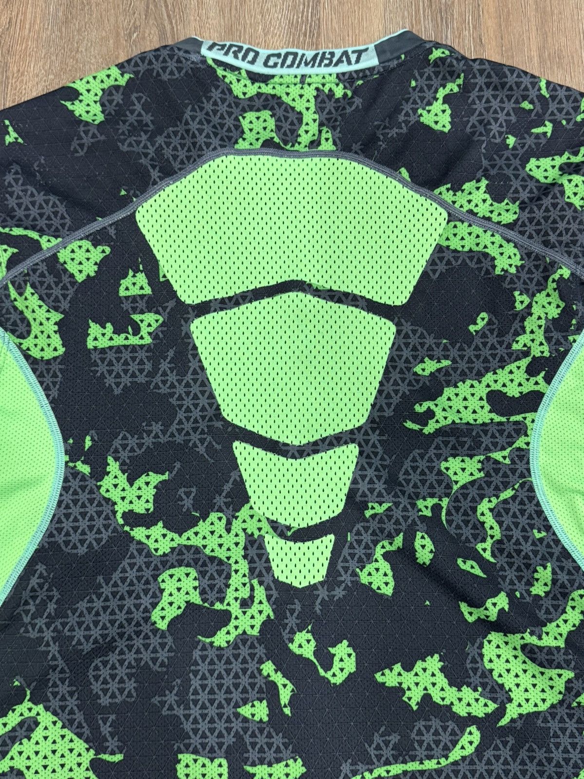Nike Nike Pro Combat Dri-Fit Compression Shirt Size US L / EU 52-54 / 3 - 6 Thumbnail