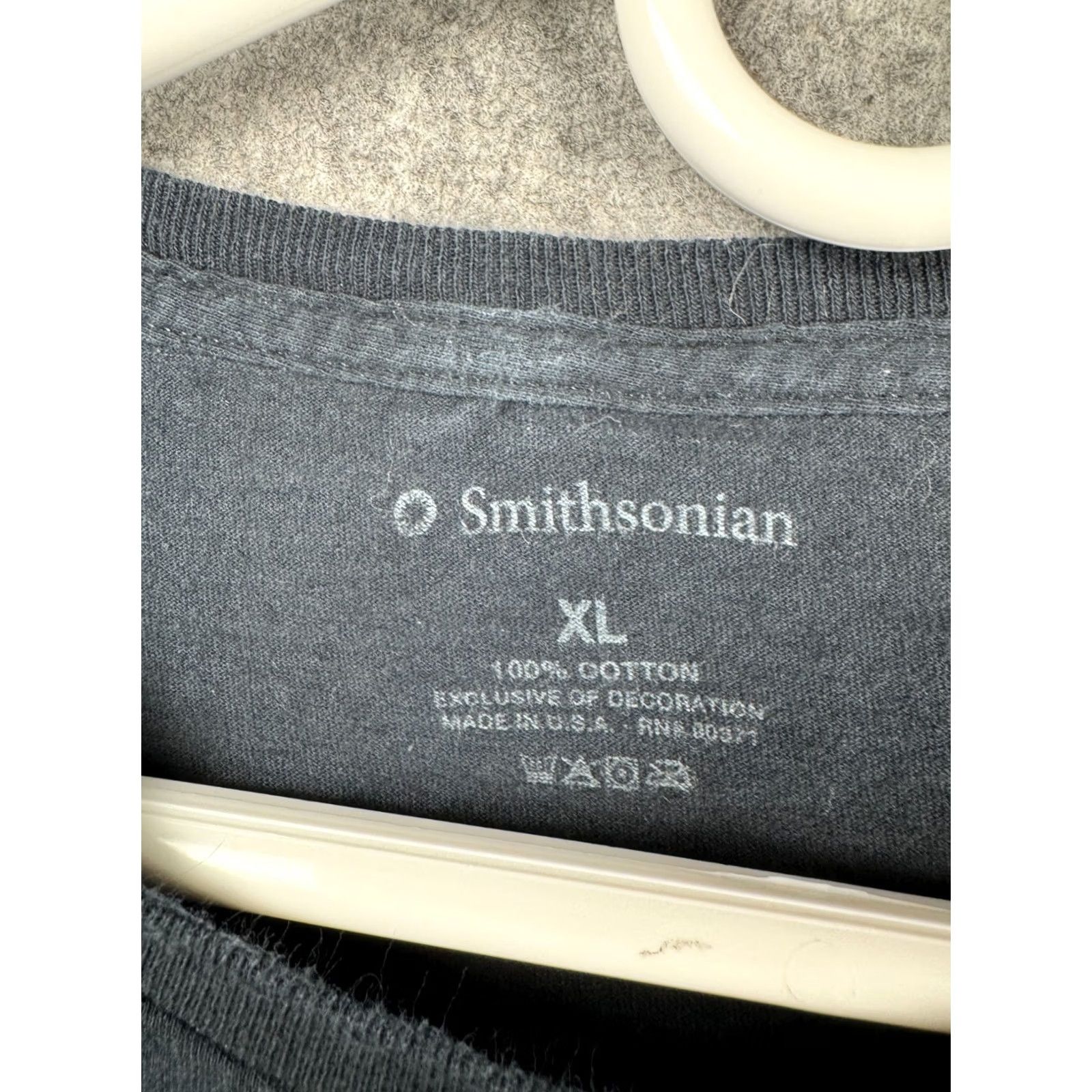 Vintage VINTAGE Smithsonian Shirt Men's XL Black David Adjaye African Heritage Abstract Size US XL / EU 56 / 4 - 7 Thumbnail