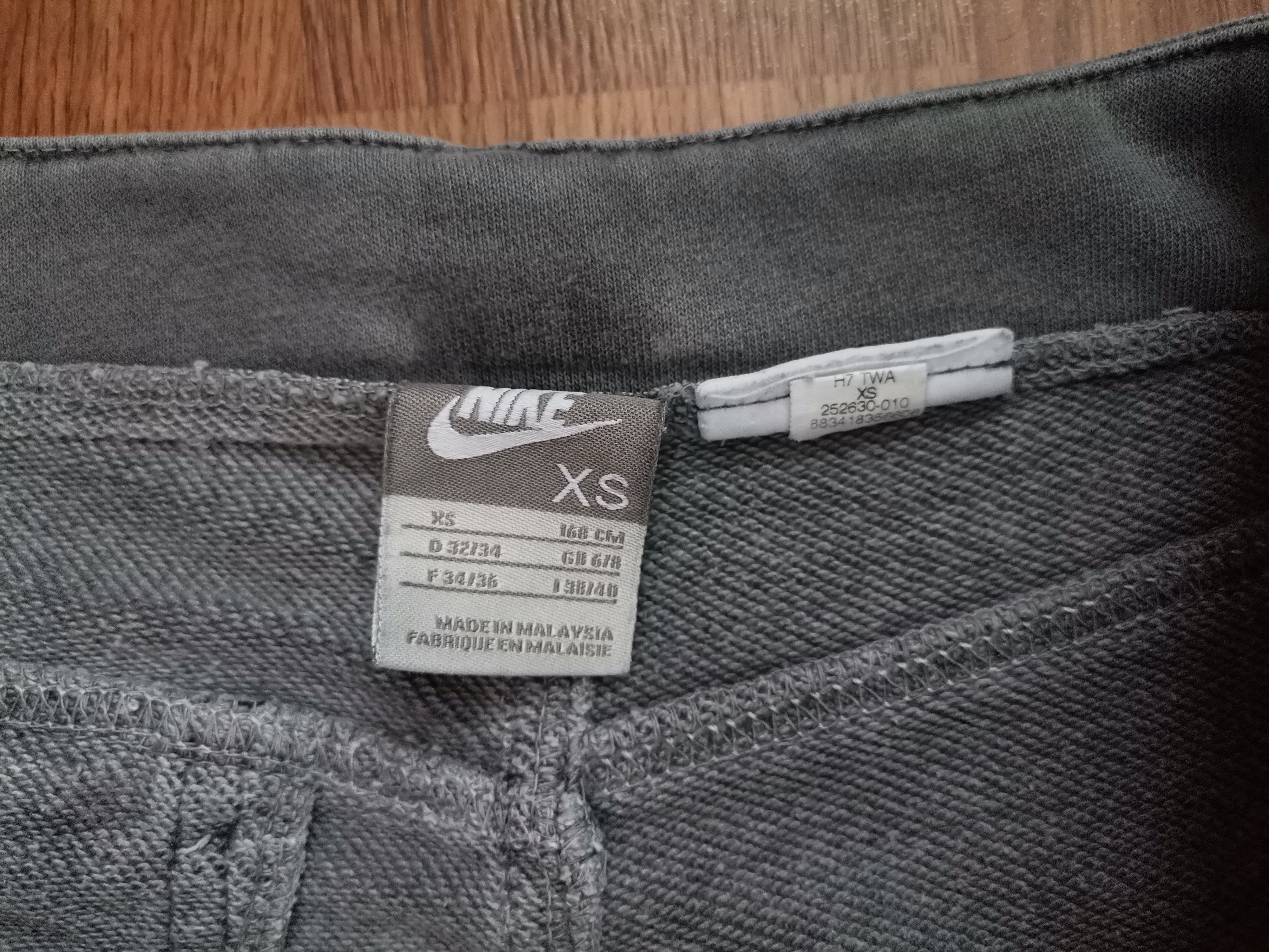 Nike Vintage Nike Sweatpants Size US 30 / EU 46 - 4 Thumbnail
